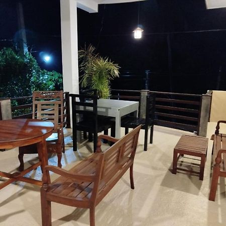 Siyon Yula - Guest House Hikkaduwa Buitenkant foto