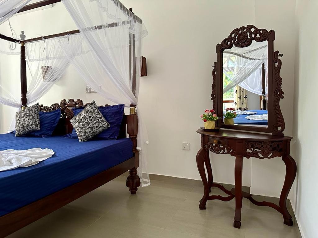Siyon Yula - Guest House Hikkaduwa Buitenkant foto