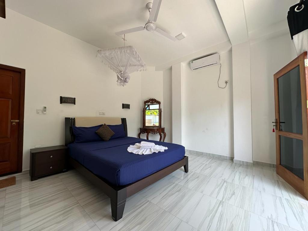 Siyon Yula - Guest House Hikkaduwa Buitenkant foto
